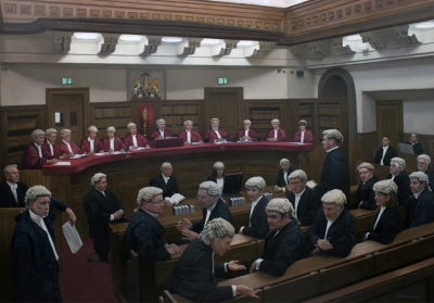 马克·罗斯科是一位英国肖像画家，是一位英国肖像画家，因擅长绘画技艺和情感丰富的作品而闻名，1974年出生，现为英国皇家肖像画家协会的成员。他以为著名机构和家庭创作肖像画而闻名。