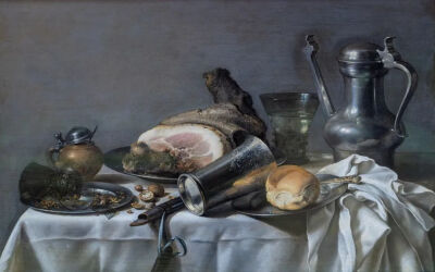 Pieter Claesz ：有锡壶、火腿和银杯的静物，约1639，巴伐利亚州绘画收藏馆