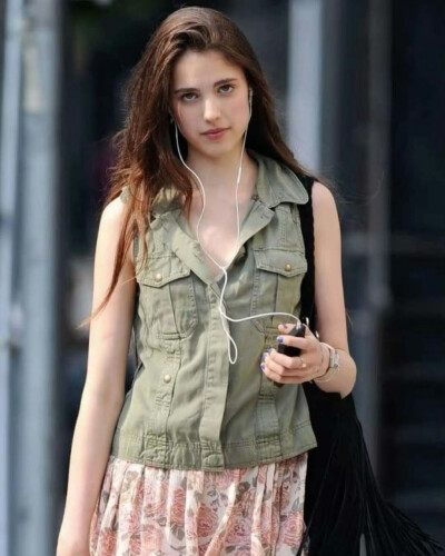 Margaret Qualley