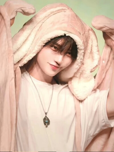洪知秀