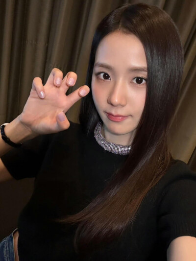 JISOO