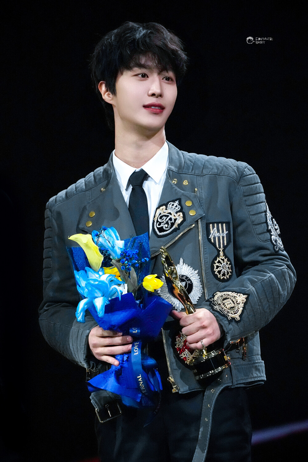 小范丨微博之夜