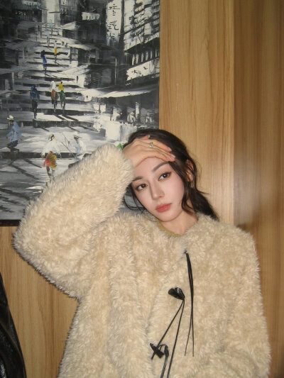 祝君新年快乐-热巴