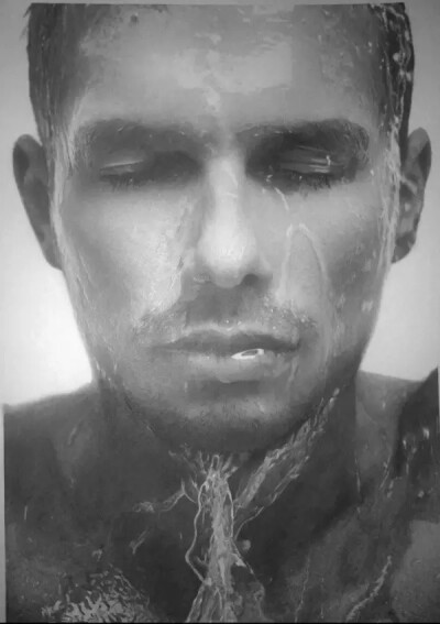 艺术家 Paul Cadden 超写实铅笔素描

