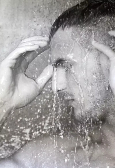 艺术家 Paul Cadden 超写实铅笔素描
