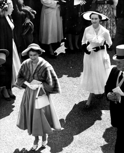  Her Majesty Queen Elizabeth II ，1952