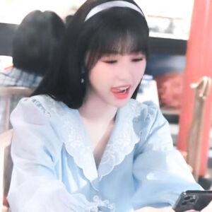 奶甜小欣、＂blue cute＂봄날…戀愛の心动

/秋聆冬宝宝送的❤️❤️