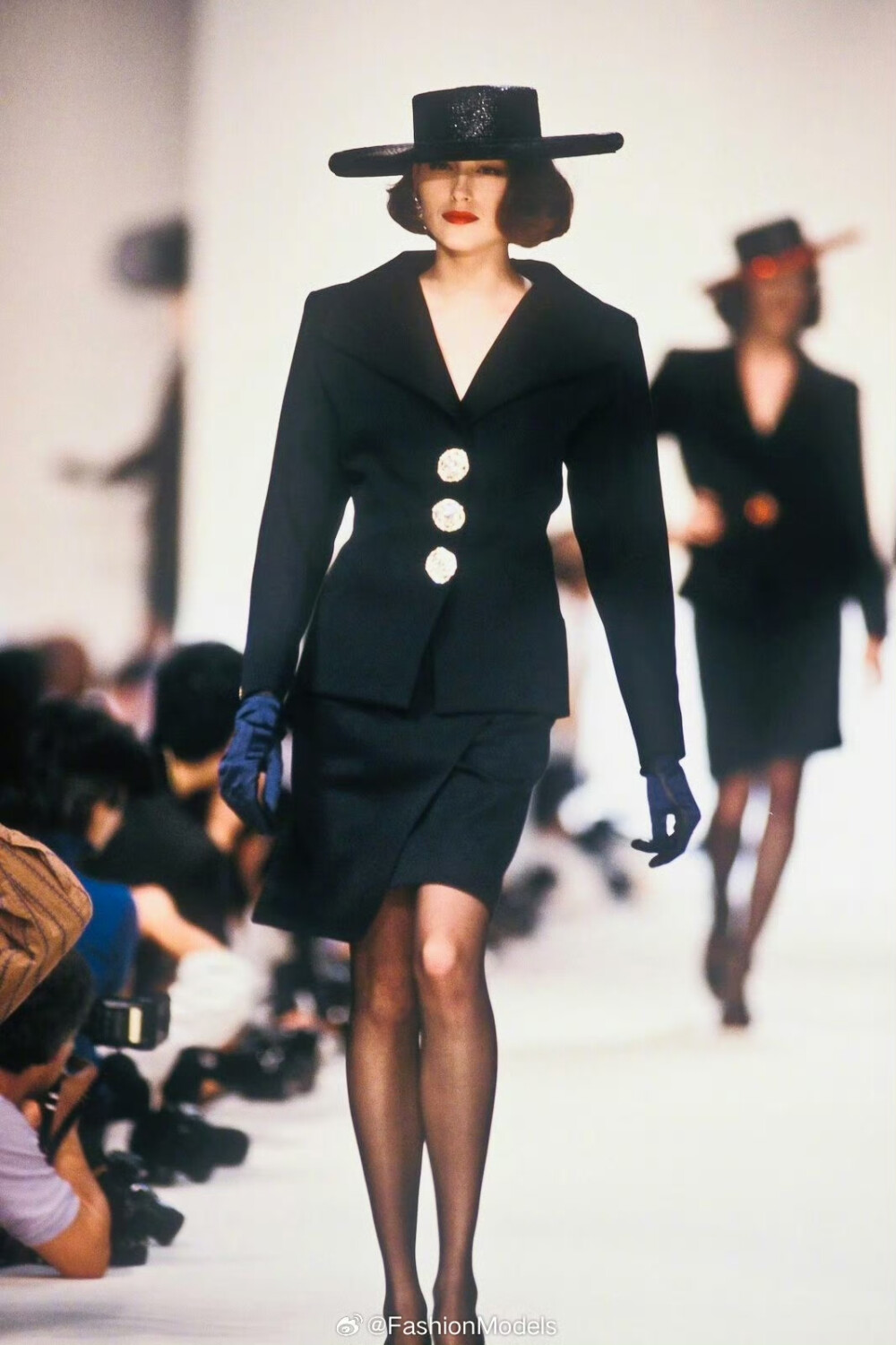 Yves Saint LAURENT S/S 1990