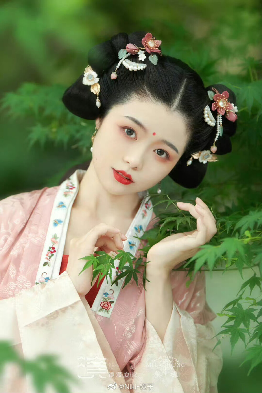 Niki—镜子