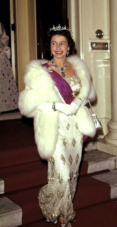  Her Majesty Queen Elizabeth II ，1963