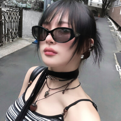 *小貓的煩惱就是過於cute+°