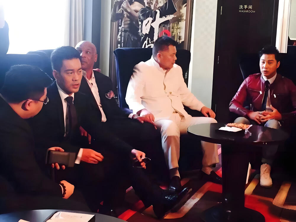 2016年3月1日，北京，电影 《叶问 3》北京首映。
陈国坤 泰森