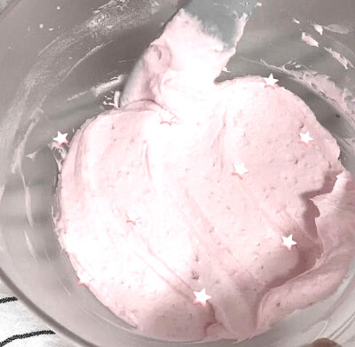 不要伤心 小猫会一直陪着你