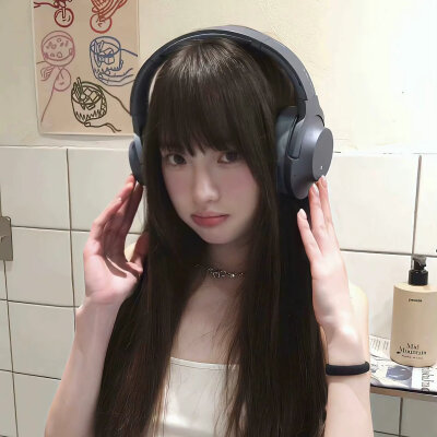 女