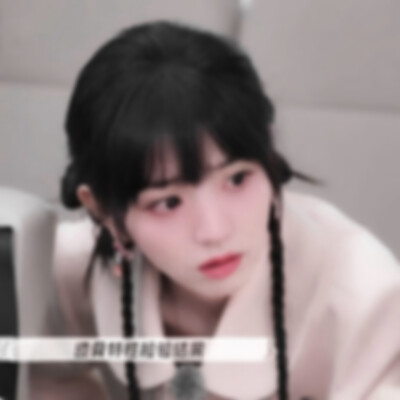 不要伤心 小猫会一直陪着你