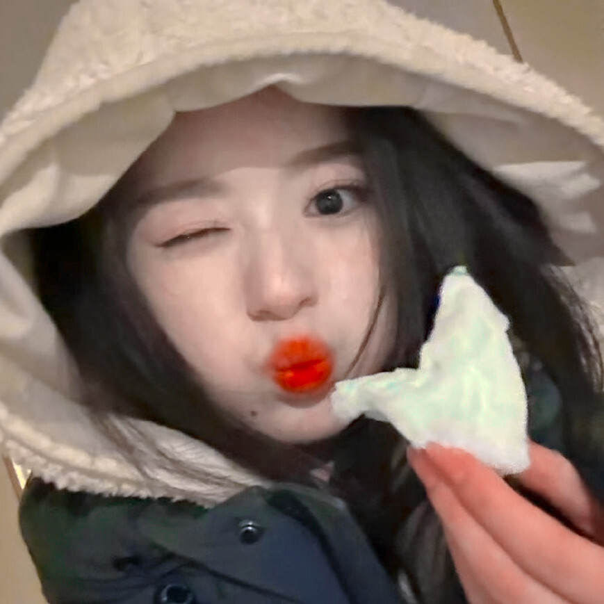 /黄杨钿甜/