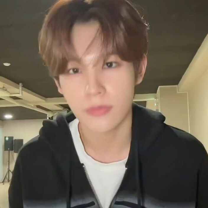 GYUMIN金奎玟可二改
©一只多多鱼