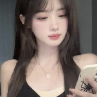 丁纯心头像