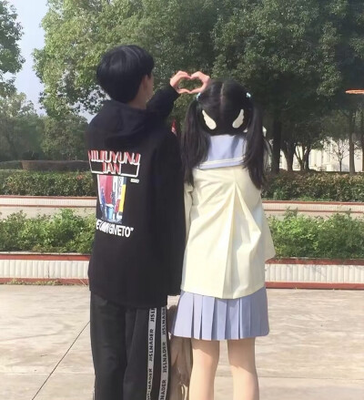 妮妮的情头
