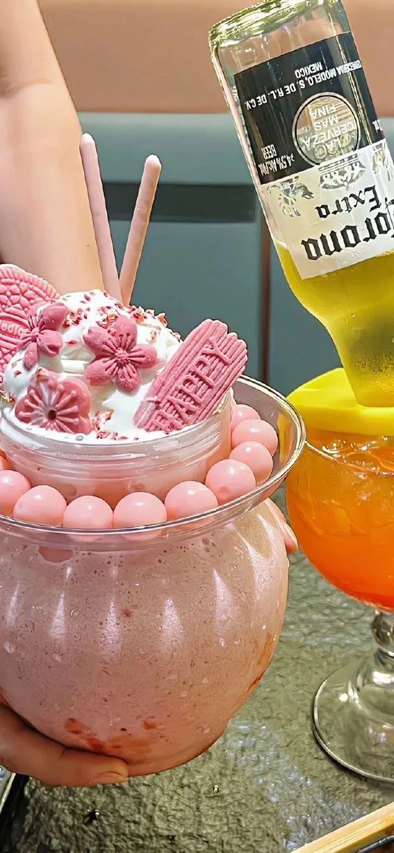 且停且忘且随风，且行且看且从容