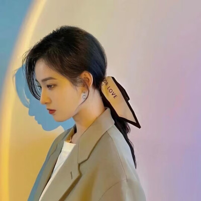 女生