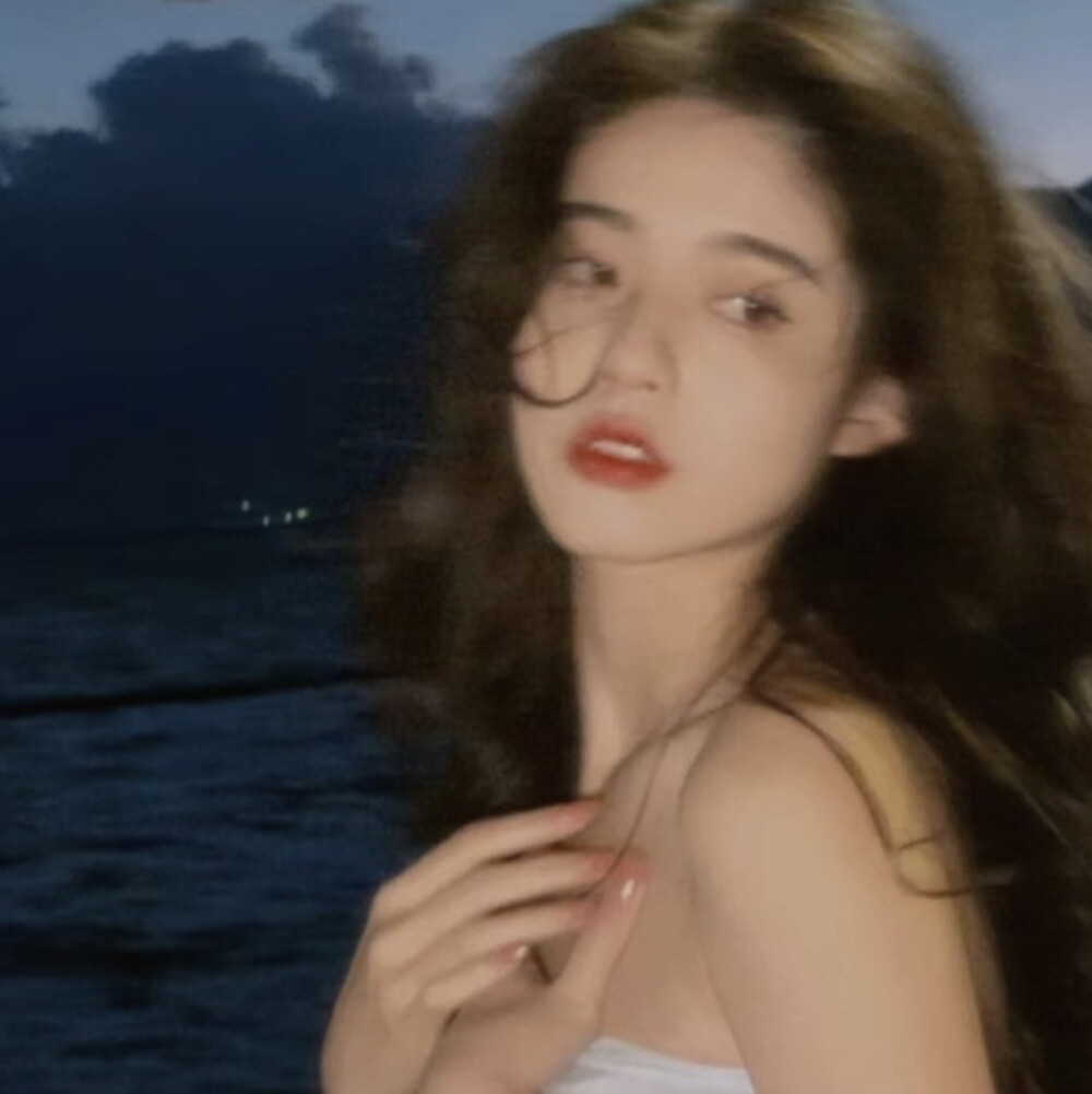 女生