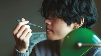 金泰亨橙光素材1280*720