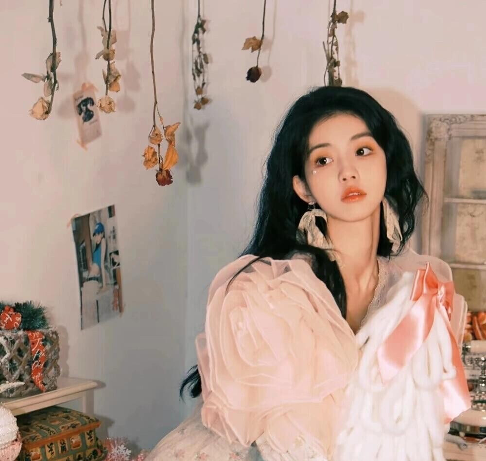 女生