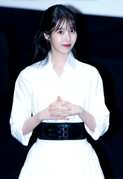 IU