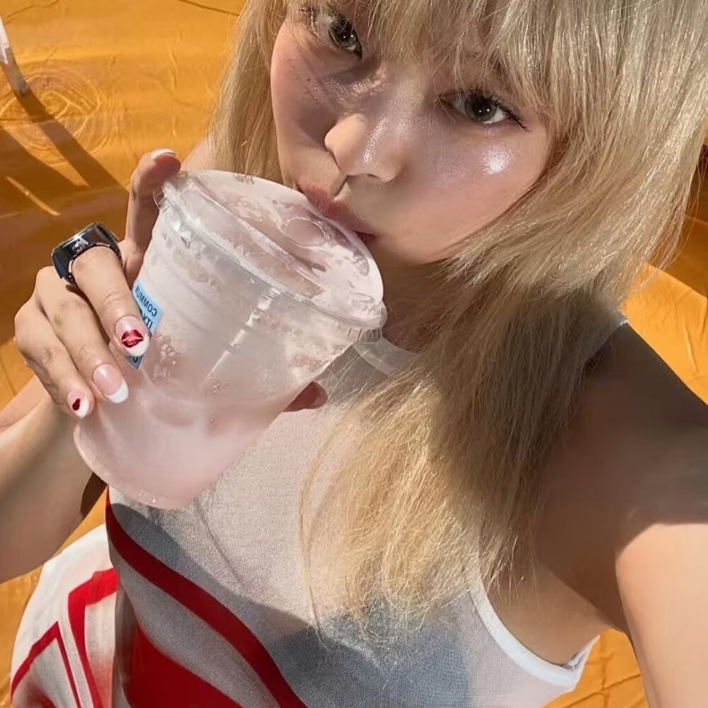 妮