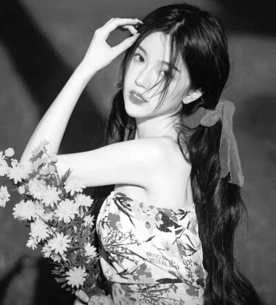 #黑白女头#真人#头像#女头#女生#女孩#女人