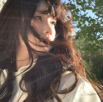 女生头像 ​​​|春意正浓 肆意生长