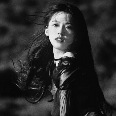 #黑白女头#真人#头像#女头#女生#女孩#女人