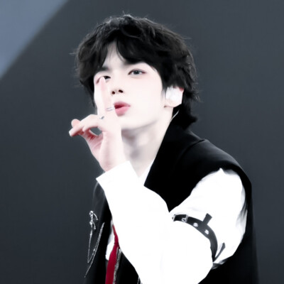 卷毛小狗 ੯‧̀͡ ζྀི)