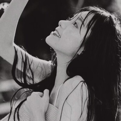 #黑白女头#真人#头像#女头#女生#女孩#女人