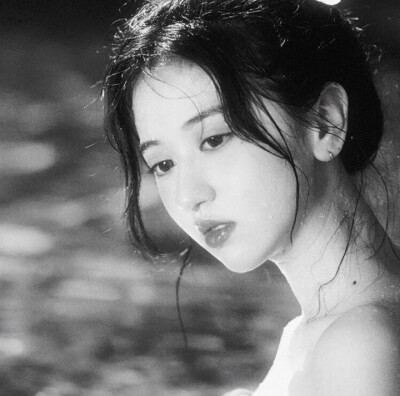 #黑白女头#真人#头像#女头#女生#女孩#女人