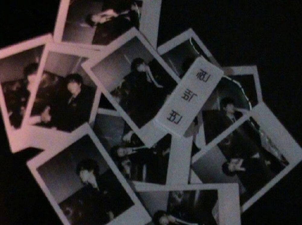 中原高中 2年级11班22号 乐队部 昏睡状态主唱 边伯贤