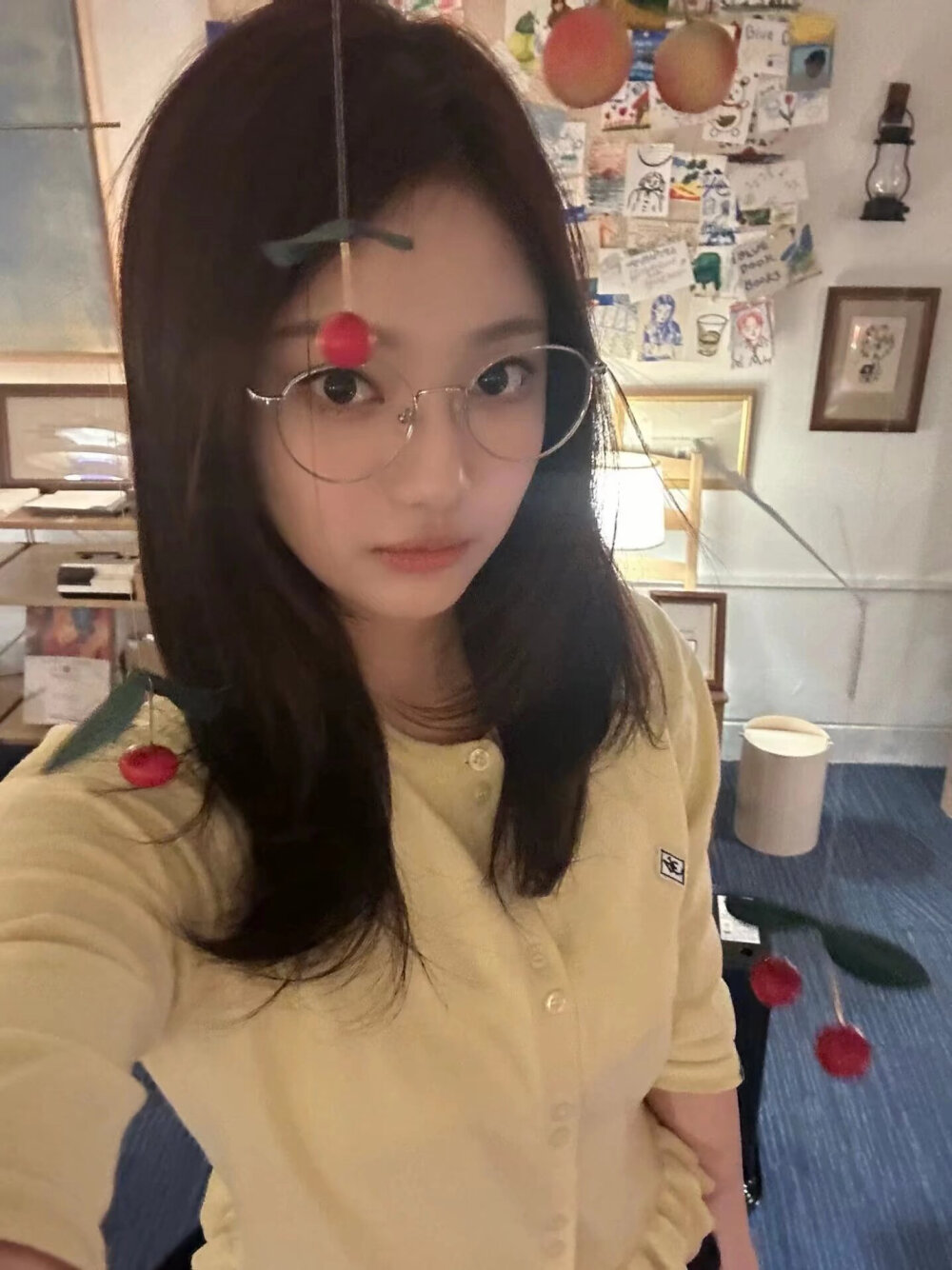 Karina柳智敏
宁艺卓
吉赛尔
