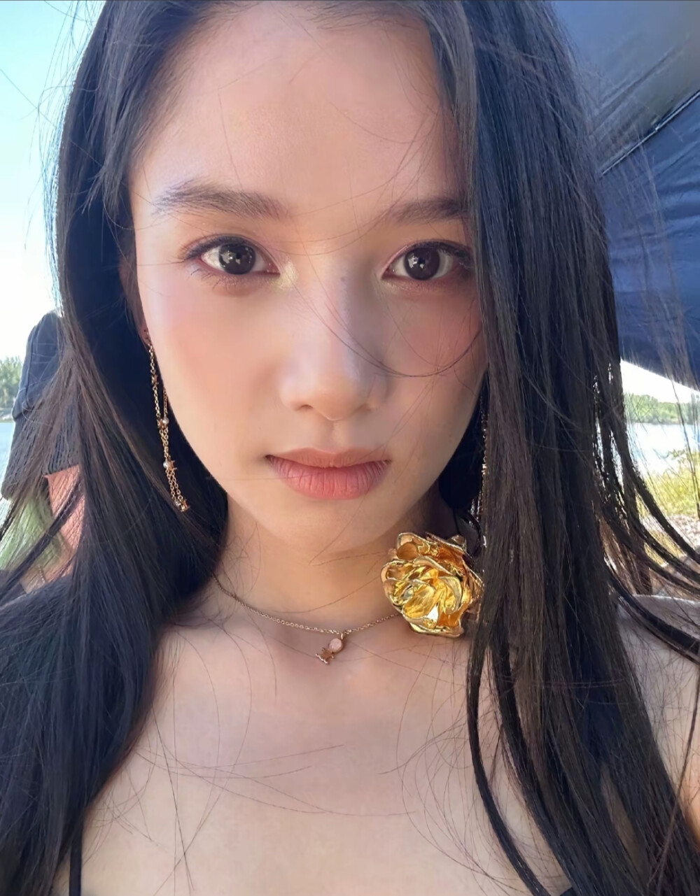 张婧怡
手机壁纸头像