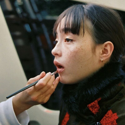 世理奈