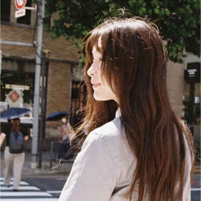 世理奈