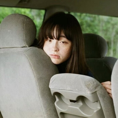 世理奈