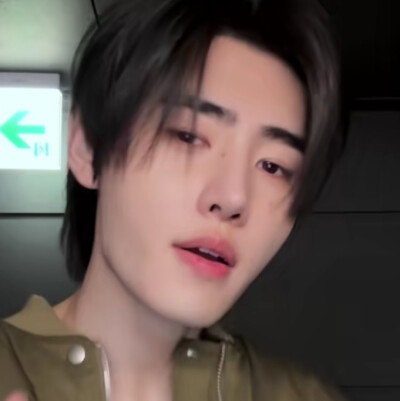 这衣服下次不穿了听话