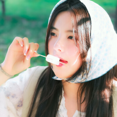 ✿ .❀。• *₊°。 ❀°。
