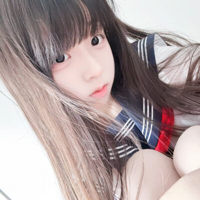 二次元世界小霸主