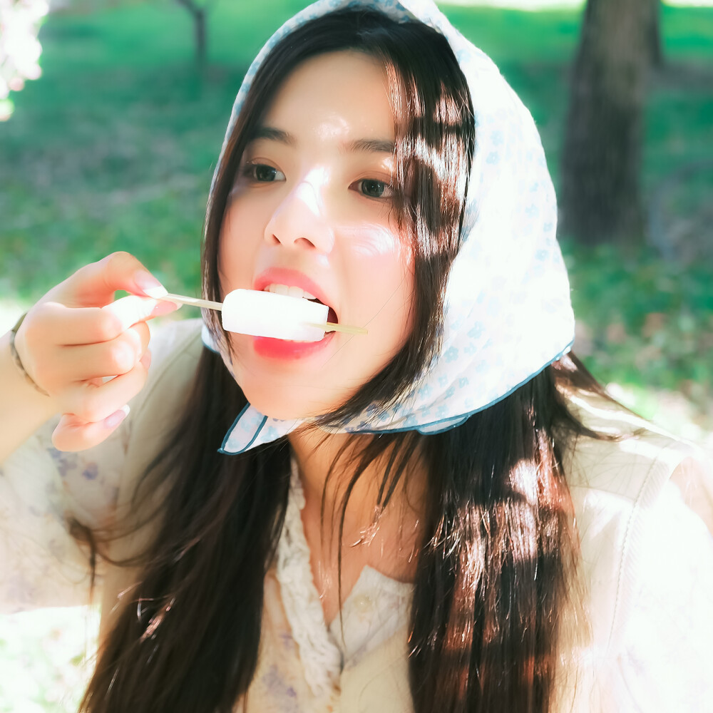 ✿ .❀。• *₊°。 ❀°。
