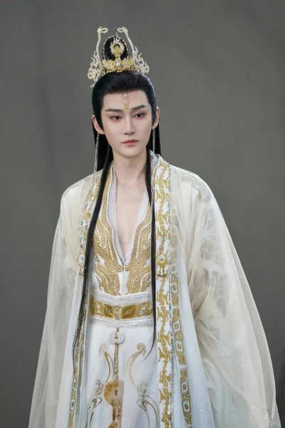 汪铎-千朵桃花一世开