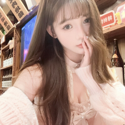 二次元世界小霸主