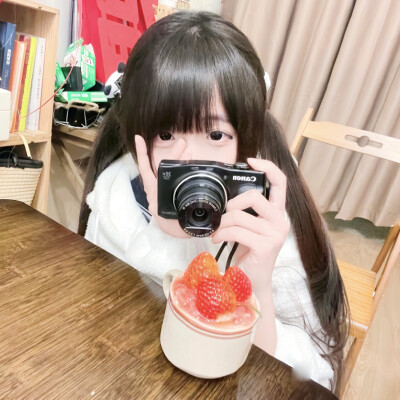 二次元世界小霸主