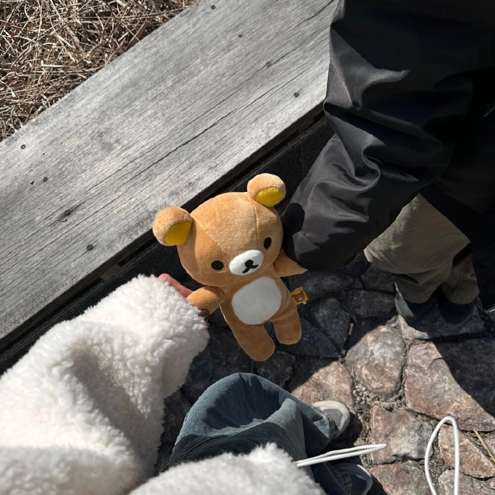 背景图｜轻松熊